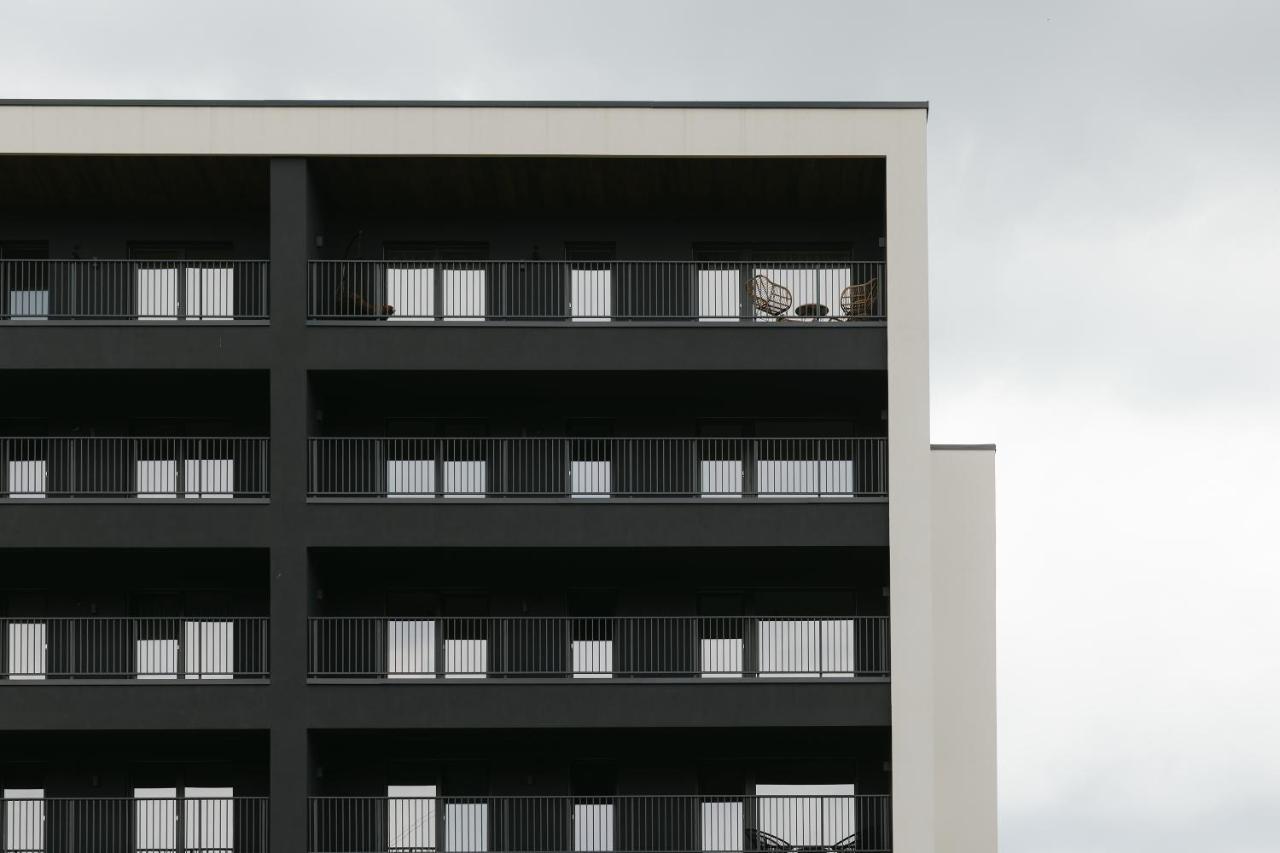 The Forest - Luxe Central Apt With Free Secured Parking 布拉索夫 外观 照片